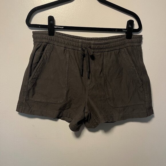 Athleta Farallon Shorts Gray Stretch Drawstring Casual – Women’s Size 12 - Picture 1 of 3
